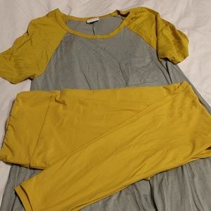 Lularoe Carly and legging set